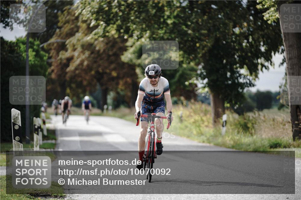 30.08.2026 - Elbe Triathlon Hamburg Michael Burmester http://msf.ph/oto/10070092 30.08.2026 09:52:04 Radfahren 434, 680, 792, 876 meine-sportfotos.de