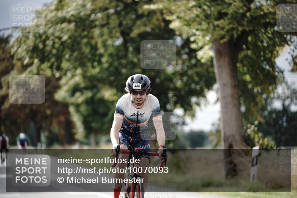 30.08.2026 - Elbe Triathlon Hamburg Michael Burmester http://msf.ph/oto/10070093 30.08.2026 09:52:04 Radfahren 434, 680, 792, 876 meine-sportfotos.de