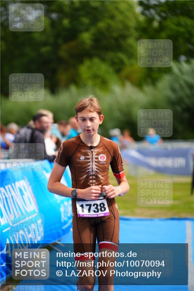 30.08.2026 - Elbe Triathlon Hamburg LAZAROV Photography http://msf.ph/oto/10070094 30.08.2026 12:46:50 Ziel 1738 meine-sportfotos.de