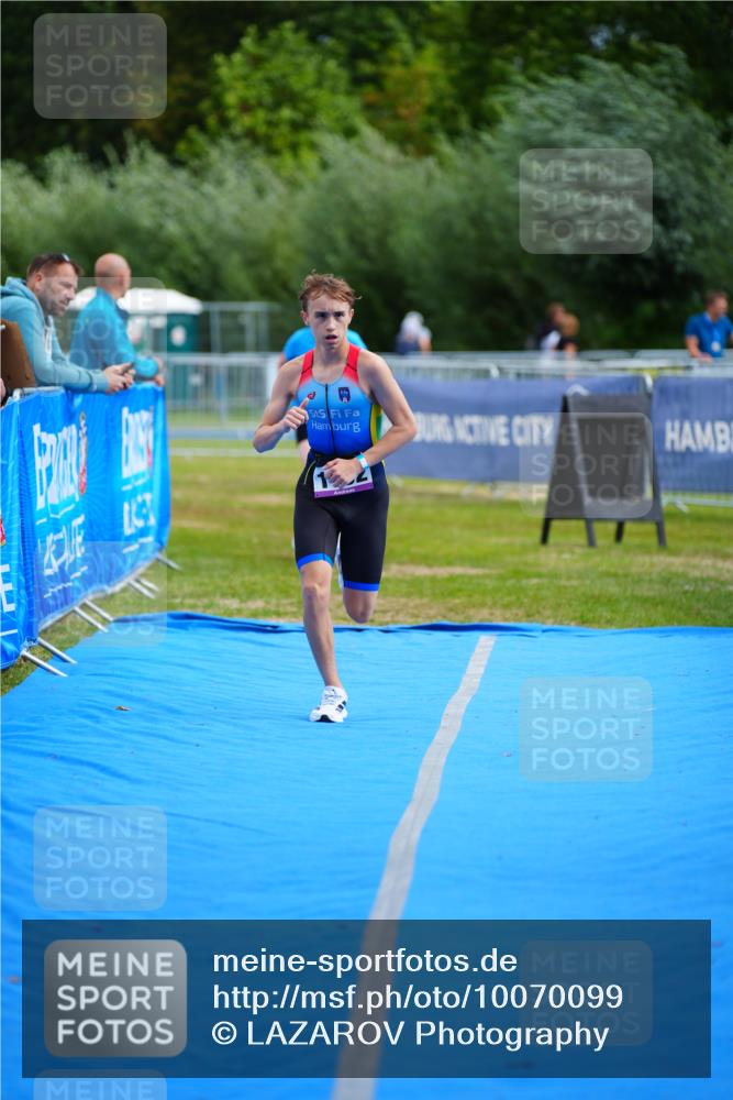 30.08.2026 - Elbe Triathlon Hamburg LAZAROV Photography http://msf.ph/oto/10070099 30.08.2026 12:46:58 Ziel 1684, 1732 meine-sportfotos.de