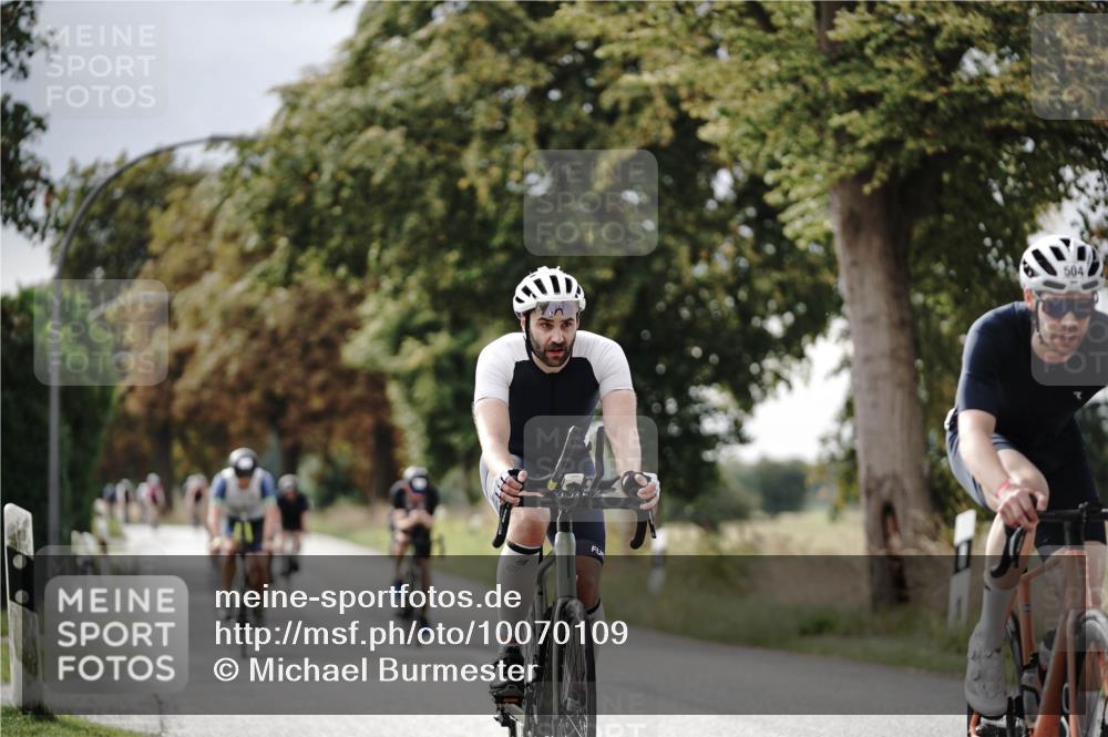 30.08.2026 - Elbe Triathlon Hamburg Michael Burmester http://msf.ph/oto/10070109 30.08.2026 09:52:14 Radfahren 470, 504, 512, 524, 550, 555, 716, 783, 876 meine-sportfotos.de