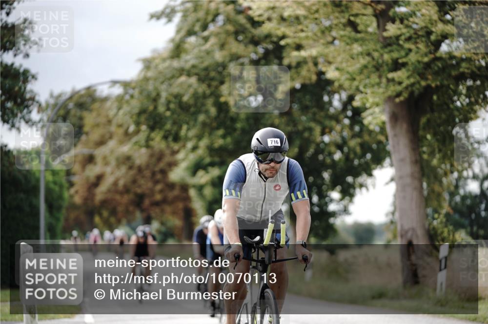 30.08.2026 - Elbe Triathlon Hamburg Michael Burmester http://msf.ph/oto/10070113 30.08.2026 09:52:17 Radfahren 470, 512, 524, 550, 555, 716, 783, 828 meine-sportfotos.de
