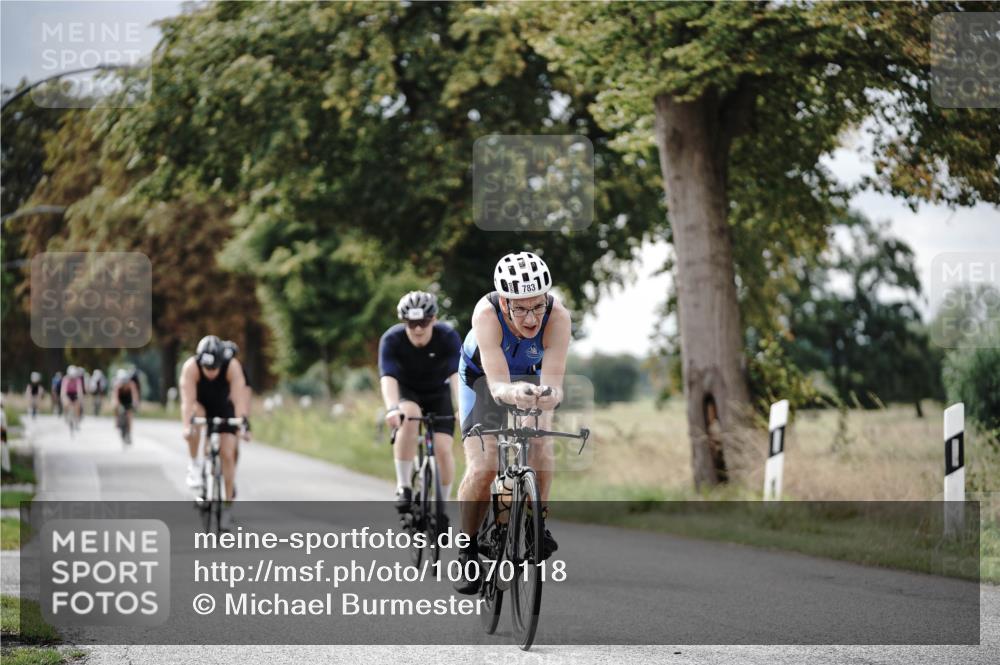 30.08.2026 - Elbe Triathlon Hamburg Michael Burmester http://msf.ph/oto/10070118 30.08.2026 09:52:18 Radfahren 512, 524, 550, 555, 716, 783, 828, 871 meine-sportfotos.de