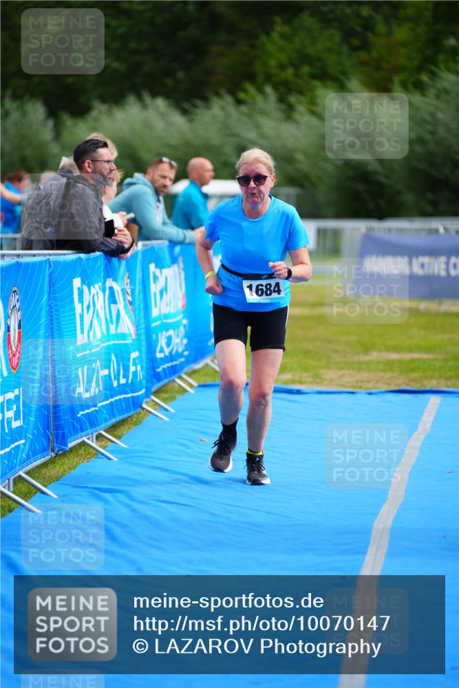 30.08.2026 - Elbe Triathlon Hamburg LAZAROV Photography http://msf.ph/oto/10070147 30.08.2026 12:47:03 Ziel 1684, 1732 meine-sportfotos.de