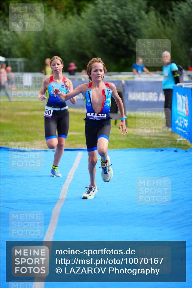 30.08.2026 - Elbe Triathlon Hamburg LAZAROV Photography http://msf.ph/oto/10070167 30.08.2026 12:47:28 Ziel 1728, 1760 meine-sportfotos.de