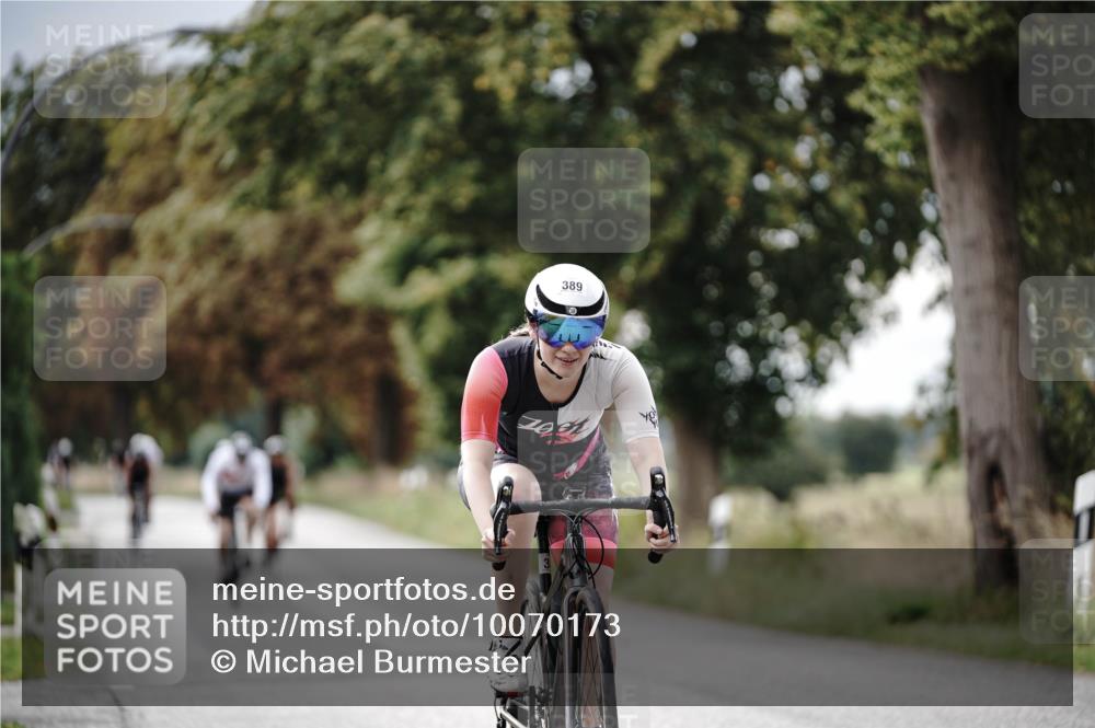 30.08.2026 - Elbe Triathlon Hamburg Michael Burmester http://msf.ph/oto/10070173 30.08.2026 09:52:37 Radfahren 386, 389, 425, 439, 739, 811, 834, 903 meine-sportfotos.de