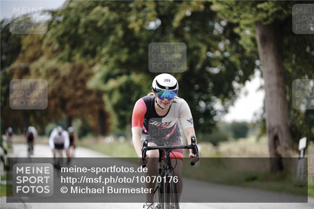 30.08.2026 - Elbe Triathlon Hamburg Michael Burmester http://msf.ph/oto/10070176 30.08.2026 09:52:37 Radfahren 386, 389, 425, 439, 739, 811, 834, 903 meine-sportfotos.de