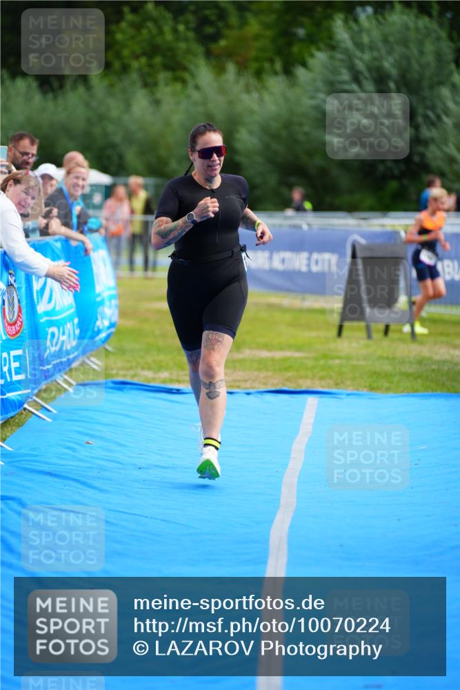 30.08.2026 - Elbe Triathlon Hamburg LAZAROV Photography http://msf.ph/oto/10070224 30.08.2026 12:48:02 Ziel 1642, 1730 meine-sportfotos.de