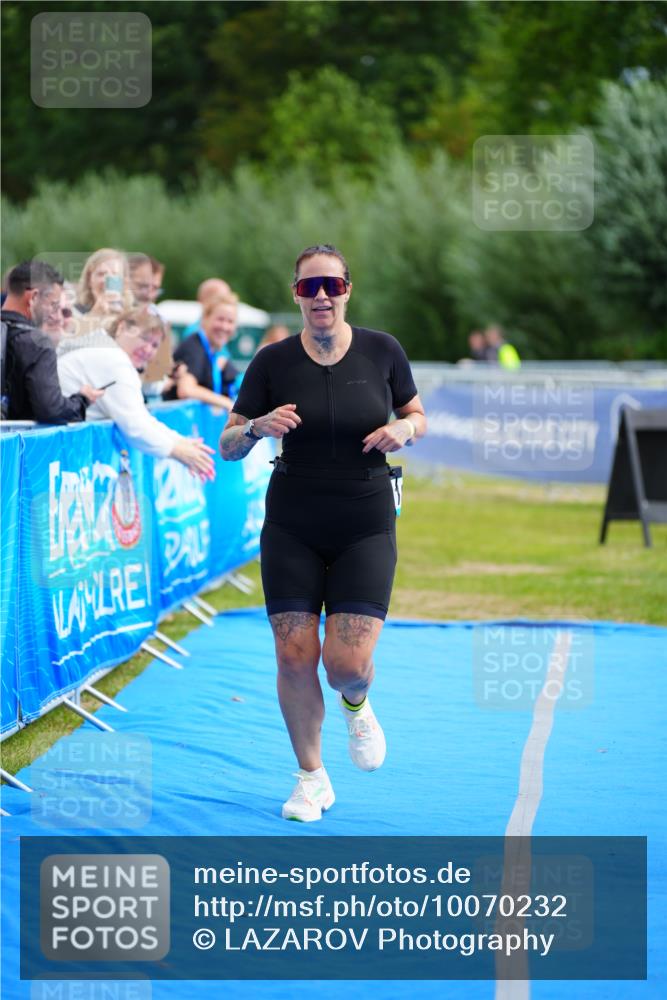 30.08.2026 - Elbe Triathlon Hamburg LAZAROV Photography http://msf.ph/oto/10070232 30.08.2026 12:48:02 Ziel 1642, 1730 meine-sportfotos.de
