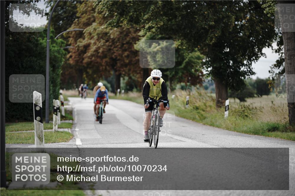 30.08.2026 - Elbe Triathlon Hamburg Michael Burmester http://msf.ph/oto/10070234 30.08.2026 09:53:07 Radfahren 364, 443, 600, 836 meine-sportfotos.de