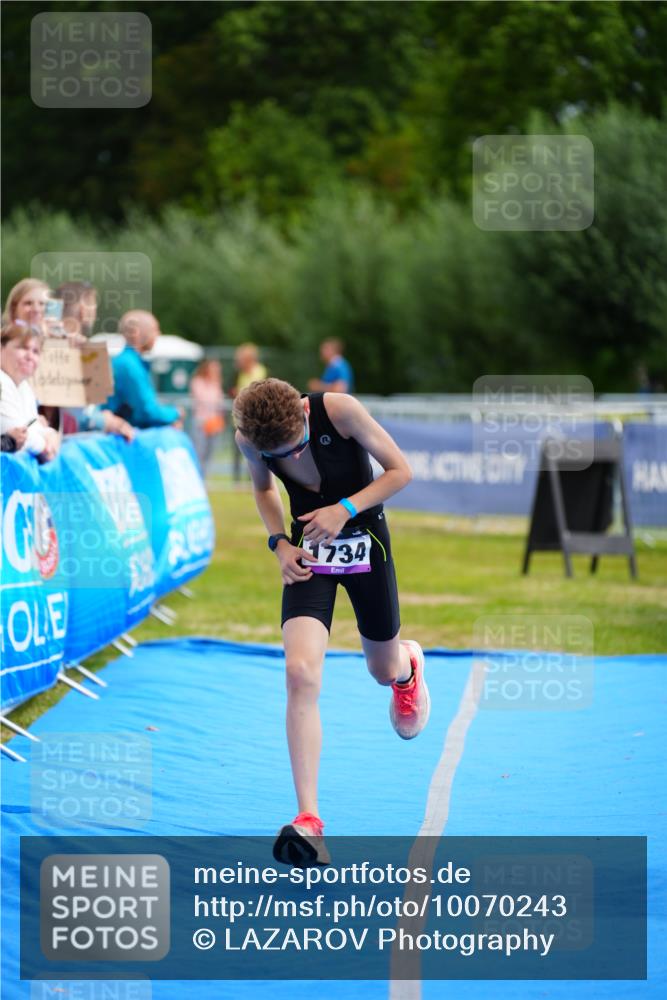 30.08.2026 - Elbe Triathlon Hamburg LAZAROV Photography http://msf.ph/oto/10070243 30.08.2026 12:48:12 Ziel 1734 meine-sportfotos.de