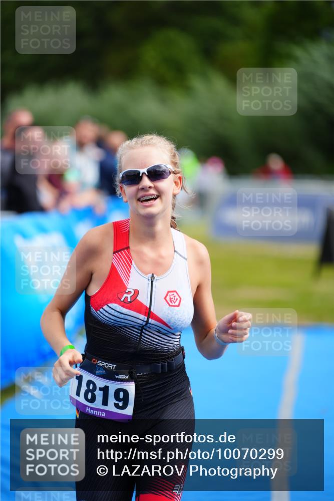 30.08.2026 - Elbe Triathlon Hamburg LAZAROV Photography http://msf.ph/oto/10070299 30.08.2026 12:51:42 Ziel 1819 meine-sportfotos.de