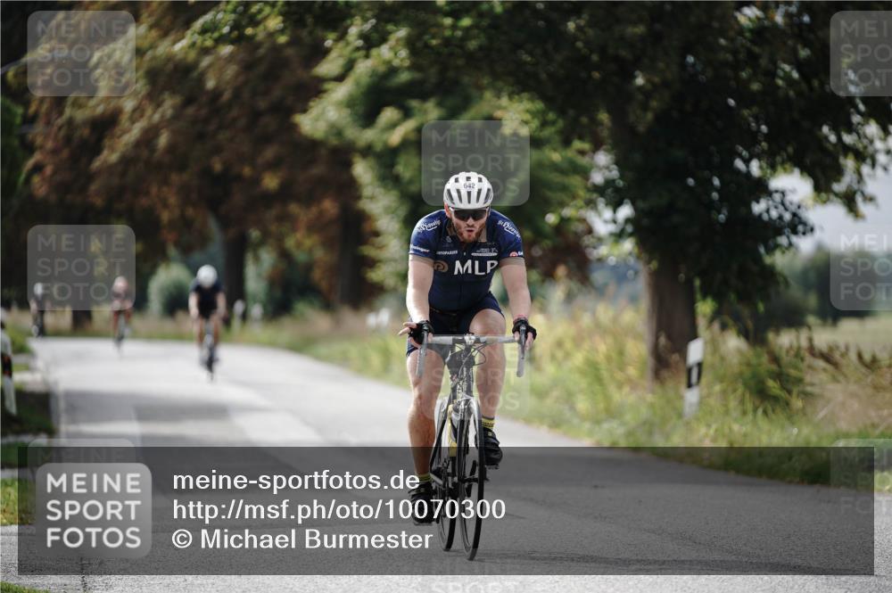 30.08.2026 - Elbe Triathlon Hamburg Michael Burmester http://msf.ph/oto/10070300 30.08.2026 09:53:51 Radfahren 531, 632, 642, 833, 929 meine-sportfotos.de
