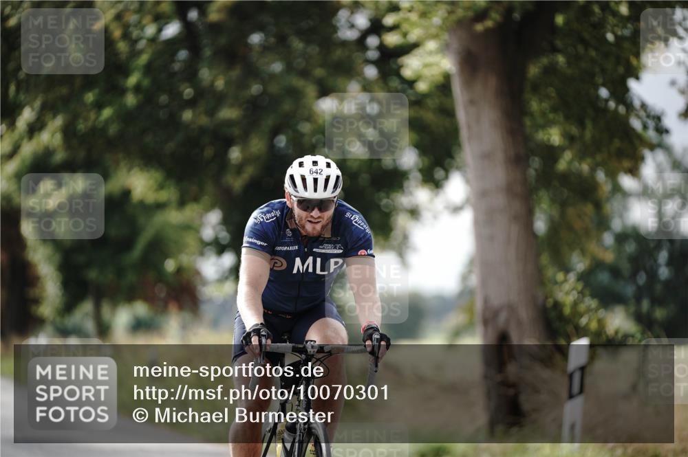 30.08.2026 - Elbe Triathlon Hamburg Michael Burmester http://msf.ph/oto/10070301 30.08.2026 09:53:51 Radfahren 531, 632, 642, 833, 929 meine-sportfotos.de