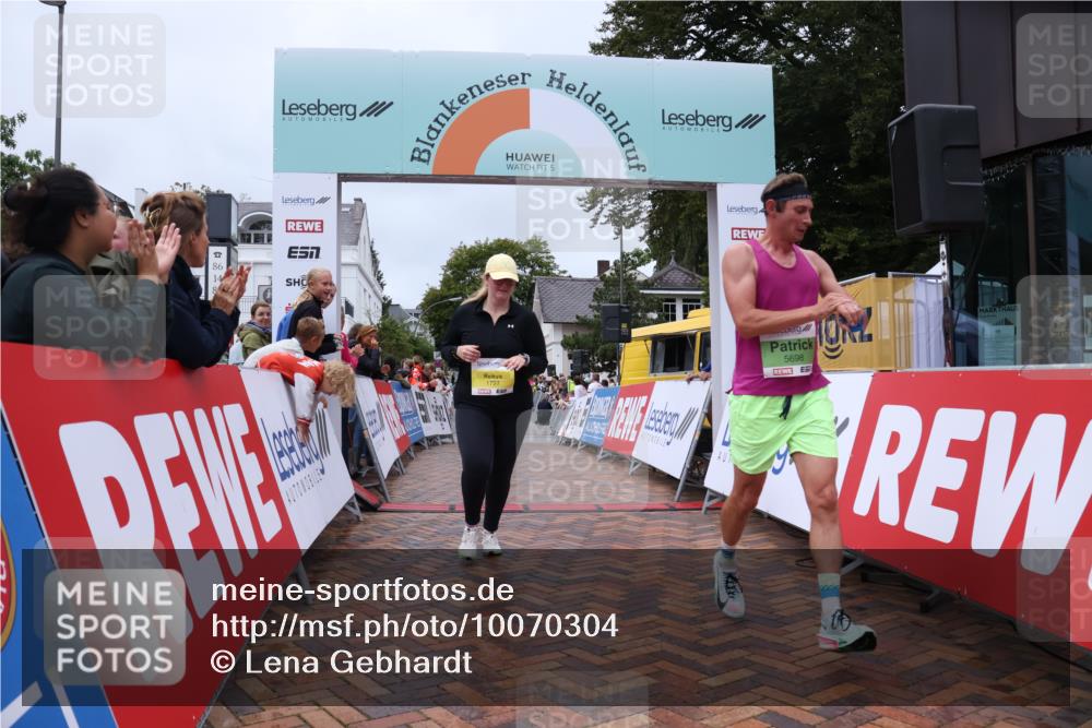 30.08.2026 - Blankeneser Heldenlauf Lena Gebhardt http://msf.ph/oto/10070304 30.08.2026 10:06:52 Ziel 1727, 5698 meine-sportfotos.de