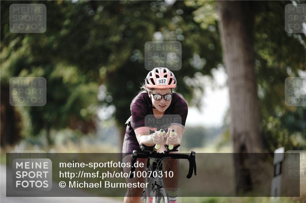 30.08.2026 - Elbe Triathlon Hamburg Michael Burmester http://msf.ph/oto/10070310 30.08.2026 09:54:00 Radfahren 813, 937 meine-sportfotos.de