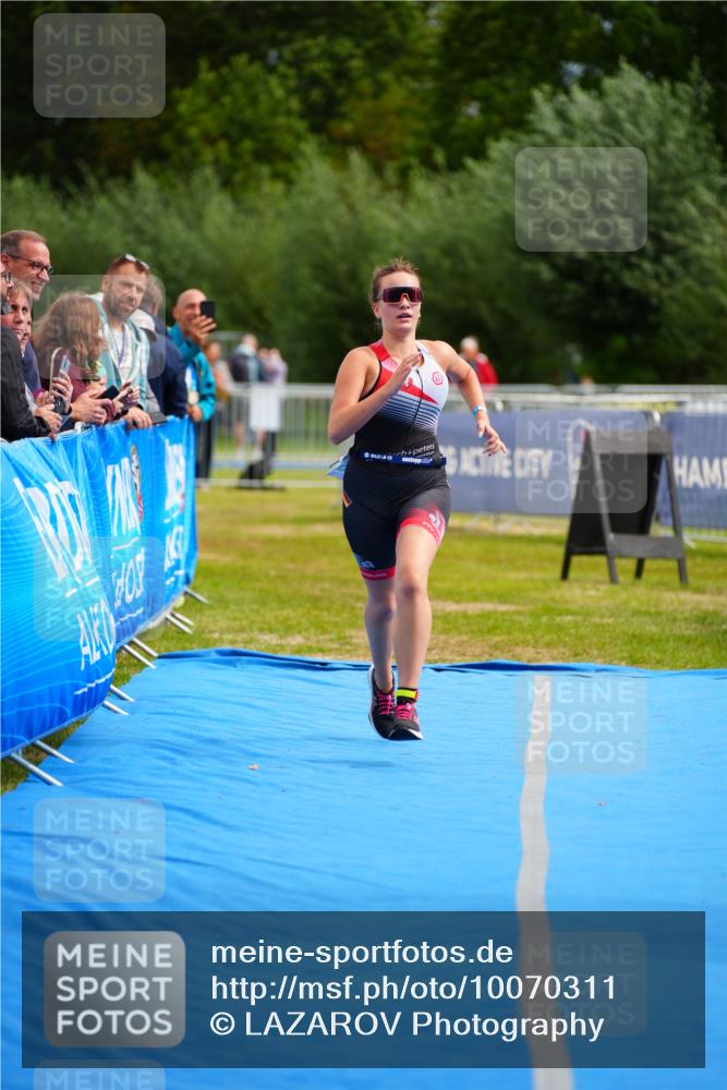 30.08.2026 - Elbe Triathlon Hamburg LAZAROV Photography http://msf.ph/oto/10070311 30.08.2026 12:51:53 Ziel 1759 meine-sportfotos.de