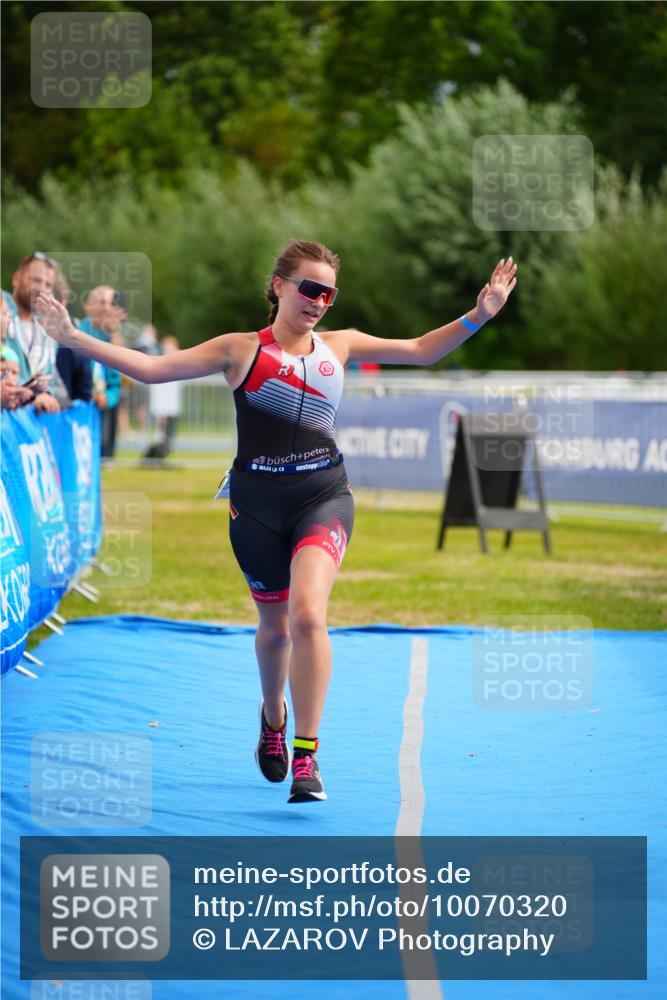 30.08.2026 - Elbe Triathlon Hamburg LAZAROV Photography http://msf.ph/oto/10070320 30.08.2026 12:51:54 Ziel 1759 meine-sportfotos.de