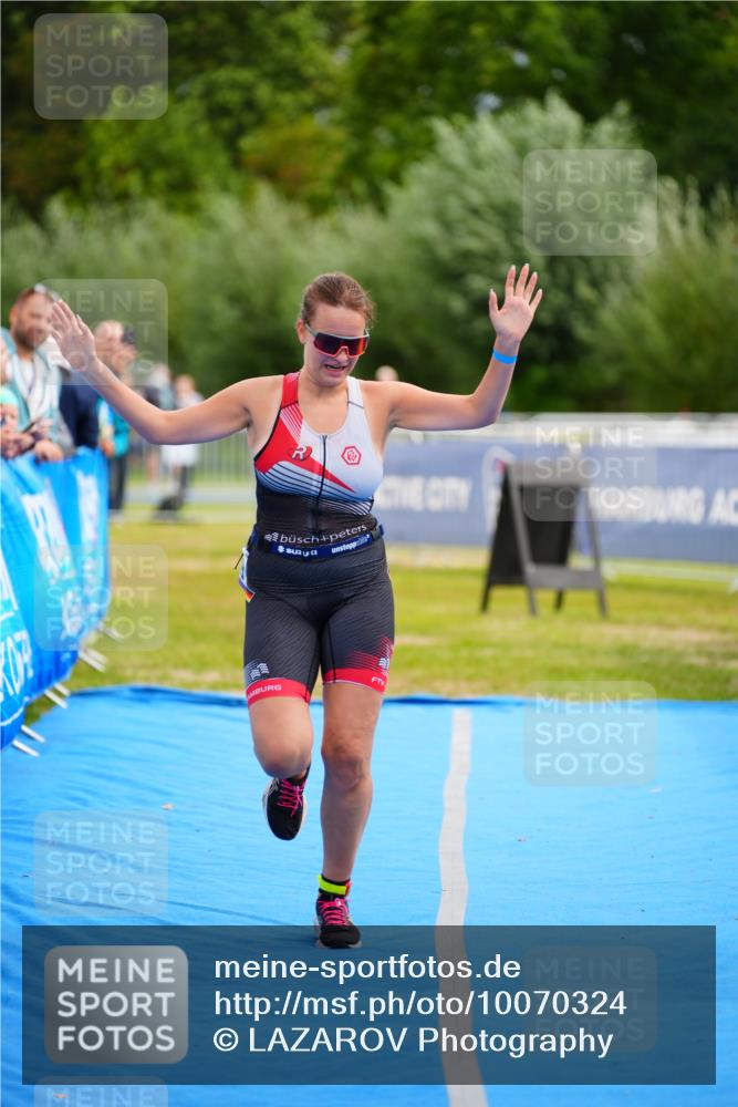 30.08.2026 - Elbe Triathlon Hamburg LAZAROV Photography http://msf.ph/oto/10070324 30.08.2026 12:51:54 Ziel 1759 meine-sportfotos.de