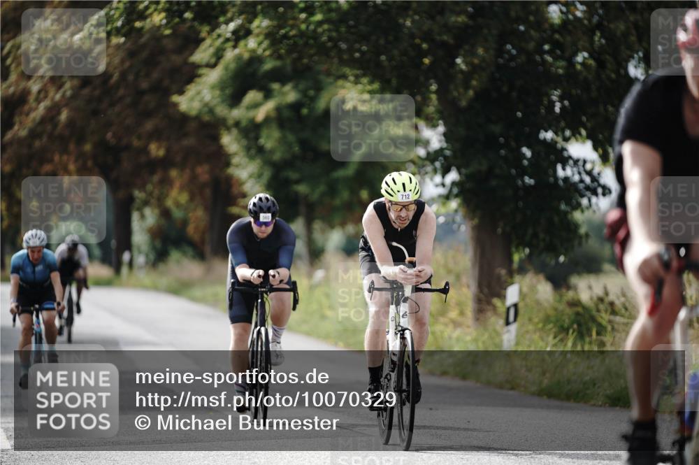 30.08.2026 - Elbe Triathlon Hamburg Michael Burmester http://msf.ph/oto/10070329 30.08.2026 09:54:15 Radfahren 362, 408, 497, 537, 560, 710, 712 meine-sportfotos.de