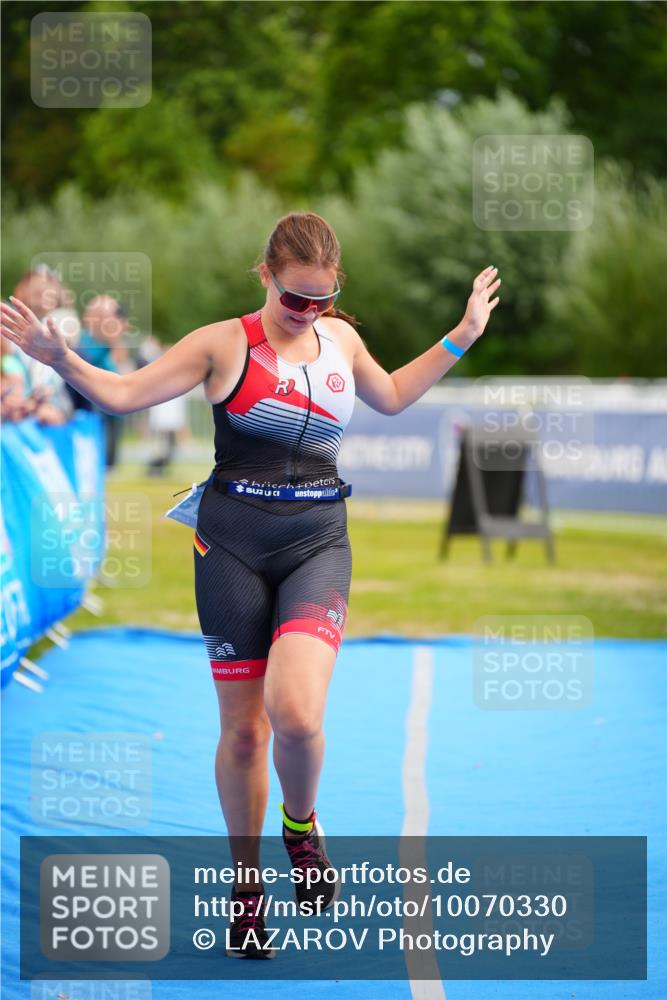 30.08.2026 - Elbe Triathlon Hamburg LAZAROV Photography http://msf.ph/oto/10070330 30.08.2026 12:51:54 Ziel 1759 meine-sportfotos.de