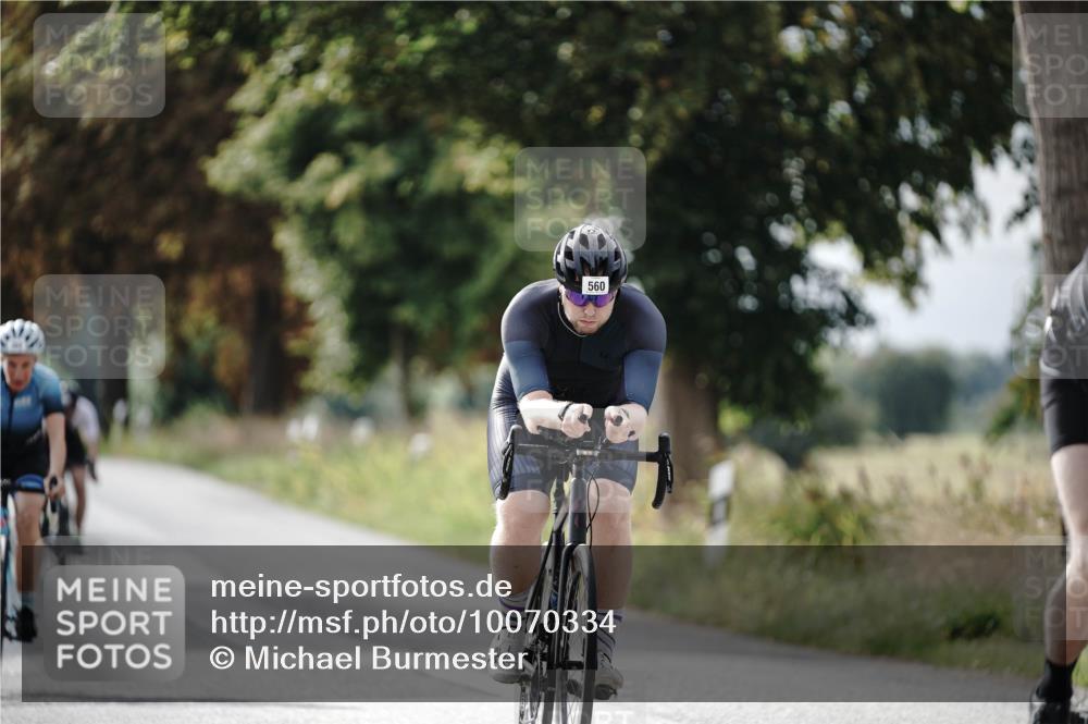 30.08.2026 - Elbe Triathlon Hamburg Michael Burmester http://msf.ph/oto/10070334 30.08.2026 09:54:16 Radfahren 362, 408, 537, 560, 710, 712 meine-sportfotos.de