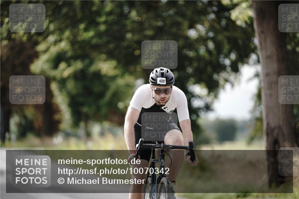 30.08.2026 - Elbe Triathlon Hamburg Michael Burmester http://msf.ph/oto/10070342 30.08.2026 09:54:20 Radfahren 362, 408, 563 meine-sportfotos.de
