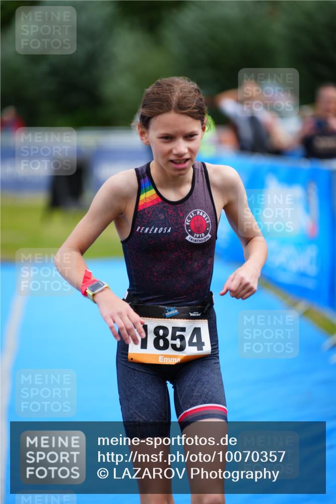 30.08.2026 - Elbe Triathlon Hamburg LAZAROV Photography http://msf.ph/oto/10070357 30.08.2026 12:52:14 Ziel 1854 meine-sportfotos.de