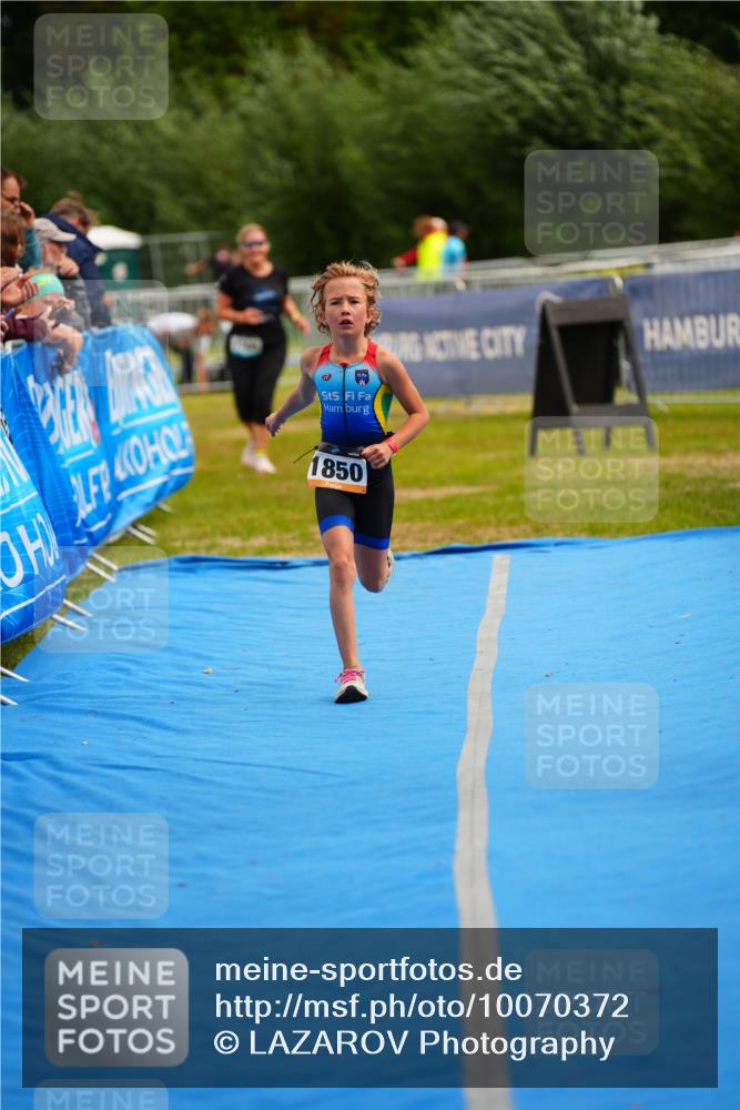 30.08.2026 - Elbe Triathlon Hamburg LAZAROV Photography http://msf.ph/oto/10070372 30.08.2026 12:52:44 Ziel 1705, 1850 meine-sportfotos.de