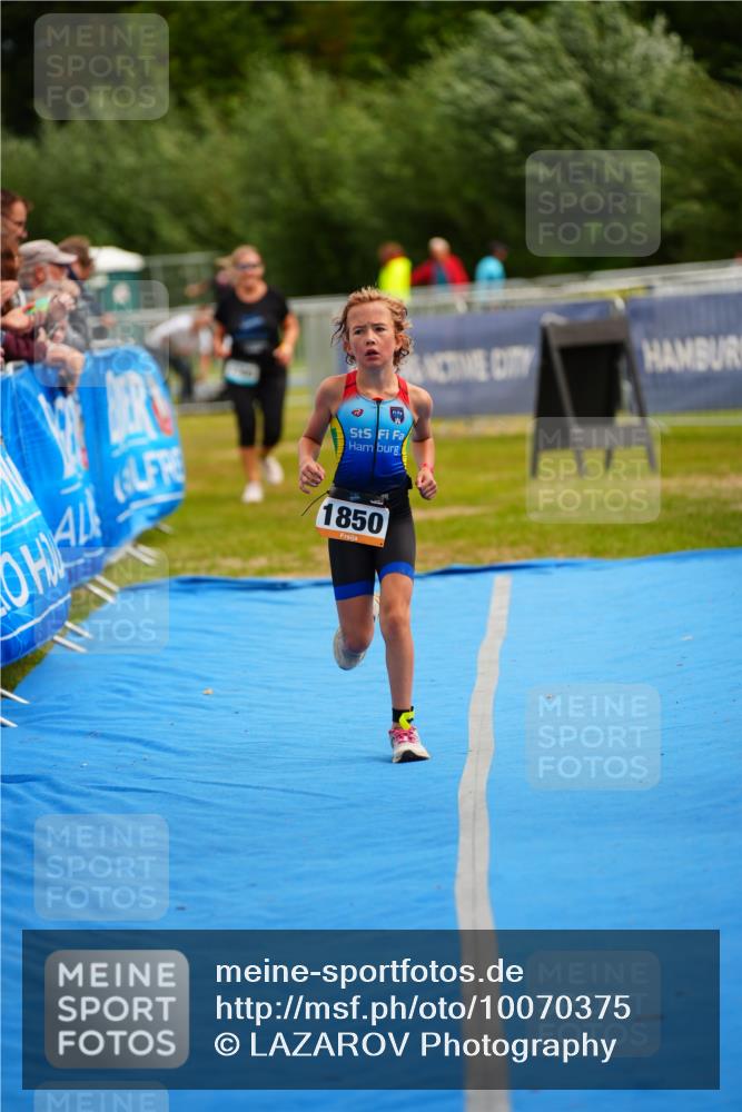 30.08.2026 - Elbe Triathlon Hamburg LAZAROV Photography http://msf.ph/oto/10070375 30.08.2026 12:52:44 Ziel 1705, 1850 meine-sportfotos.de