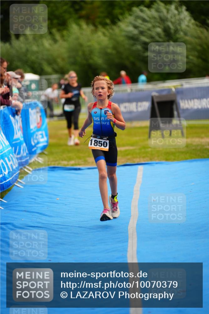 30.08.2026 - Elbe Triathlon Hamburg LAZAROV Photography http://msf.ph/oto/10070379 30.08.2026 12:52:44 Ziel 1705, 1850 meine-sportfotos.de