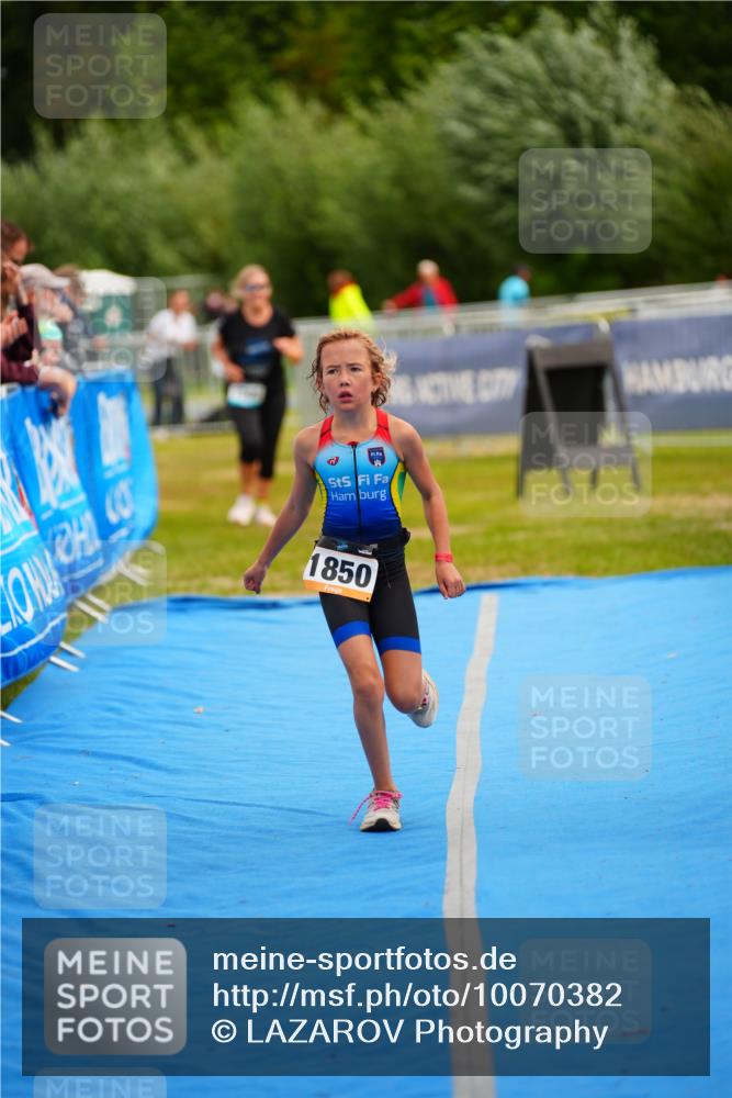 30.08.2026 - Elbe Triathlon Hamburg LAZAROV Photography http://msf.ph/oto/10070382 30.08.2026 12:52:45 Ziel 1705, 1850 meine-sportfotos.de
