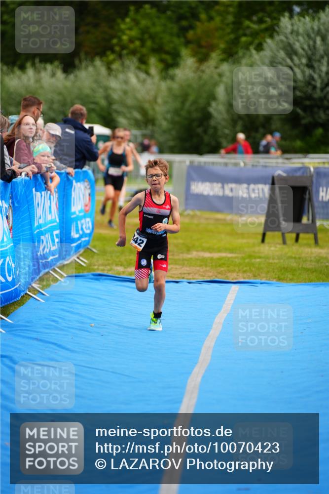30.08.2026 - Elbe Triathlon Hamburg LAZAROV Photography http://msf.ph/oto/10070423 30.08.2026 12:53:02 Ziel 1755, 1768, 1842 meine-sportfotos.de