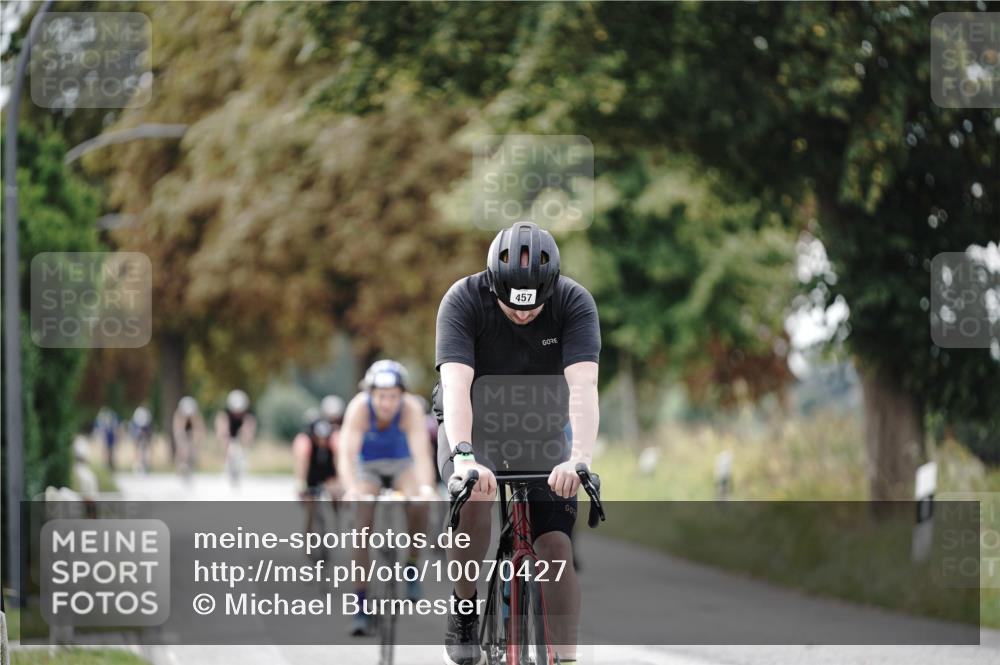 30.08.2026 - Elbe Triathlon Hamburg Michael Burmester http://msf.ph/oto/10070427 30.08.2026 09:55:21 Radfahren 457, 488, 528, 534, 628, 633, 933, 939, 961, 967 meine-sportfotos.de