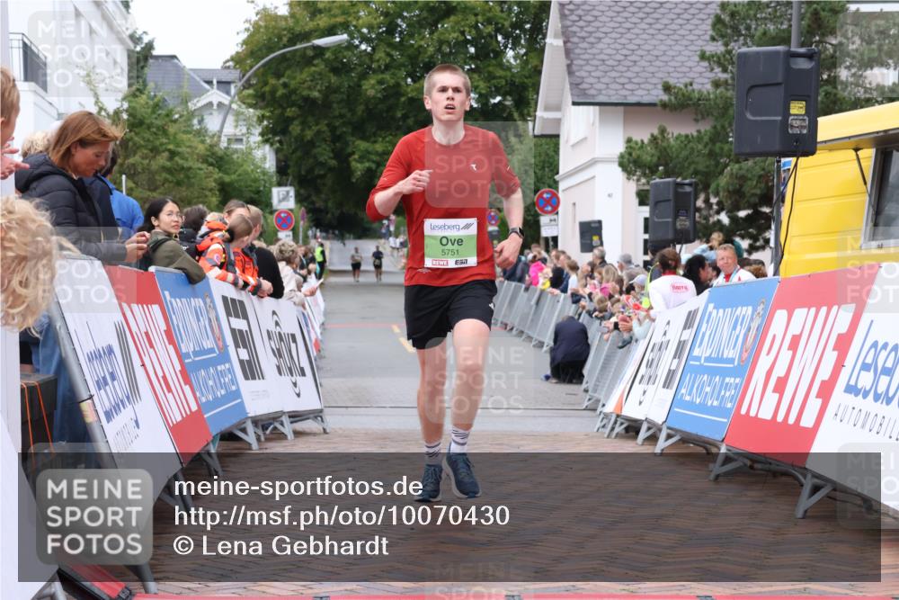 30.08.2026 - Blankeneser Heldenlauf Lena Gebhardt http://msf.ph/oto/10070430 30.08.2026 10:08:15 Ziel 5751 meine-sportfotos.de