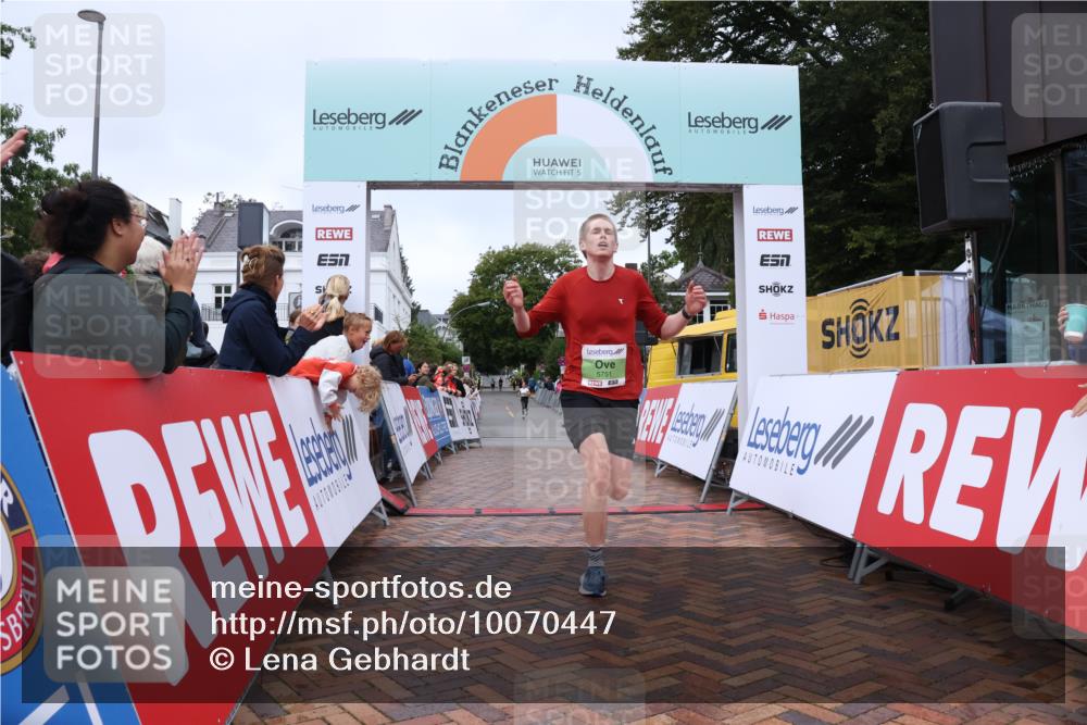 30.08.2026 - Blankeneser Heldenlauf Lena Gebhardt http://msf.ph/oto/10070447 30.08.2026 10:08:16 Ziel 5751 meine-sportfotos.de