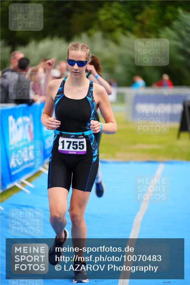 30.08.2026 - Elbe Triathlon Hamburg LAZAROV Photography http://msf.ph/oto/10070483 30.08.2026 12:53:08 Ziel 1755, 1768 meine-sportfotos.de