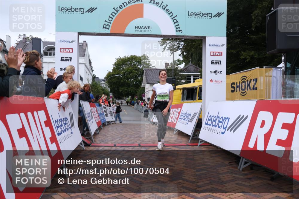 30.08.2026 - Blankeneser Heldenlauf Lena Gebhardt http://msf.ph/oto/10070504 30.08.2026 10:08:23 Ziel 5150, 5751 meine-sportfotos.de
