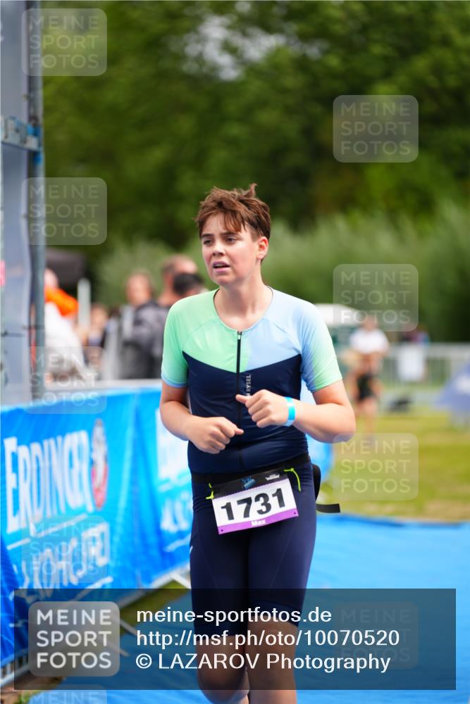 30.08.2026 - Elbe Triathlon Hamburg LAZAROV Photography http://msf.ph/oto/10070520 30.08.2026 12:53:19 Ziel 1731 meine-sportfotos.de