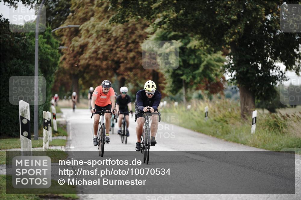 30.08.2026 - Elbe Triathlon Hamburg Michael Burmester http://msf.ph/oto/10070534 30.08.2026 09:56:13 Radfahren 451, 544, 657, 797, 902 meine-sportfotos.de