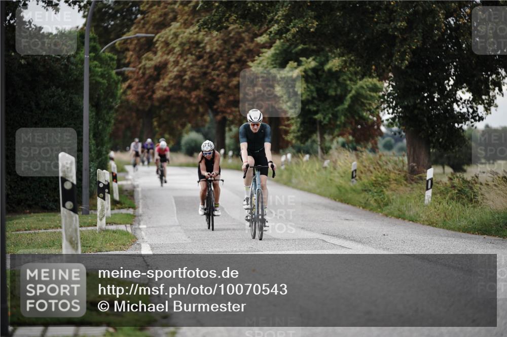 30.08.2026 - Elbe Triathlon Hamburg Michael Burmester http://msf.ph/oto/10070543 30.08.2026 09:56:20 Radfahren 626, 883, 983 meine-sportfotos.de