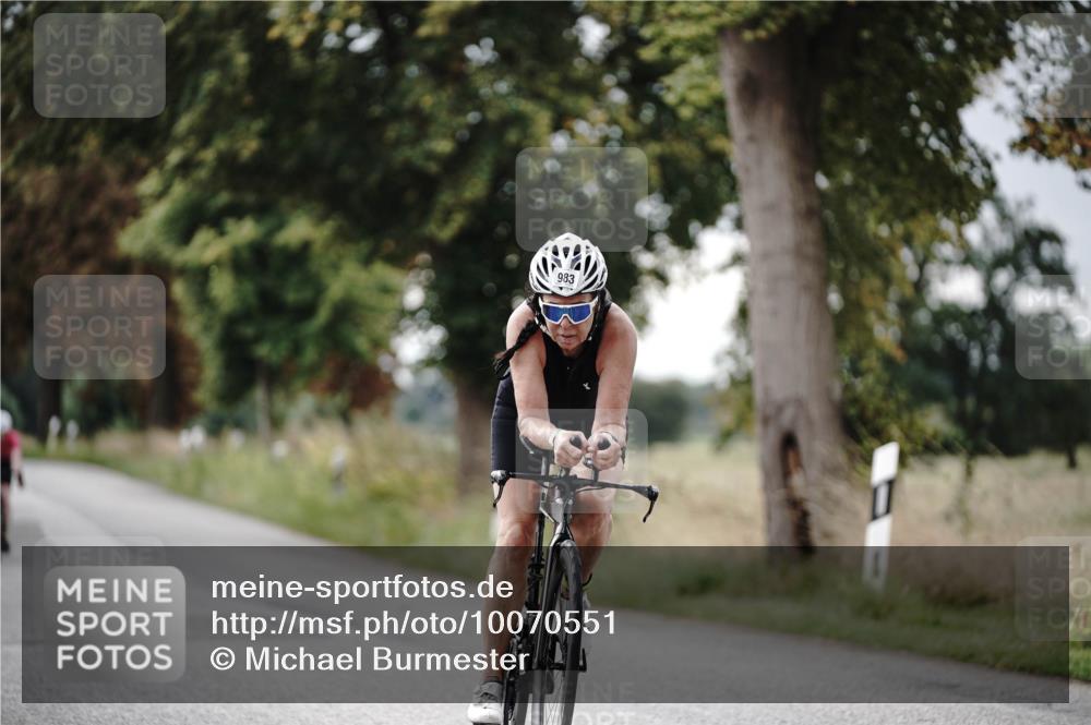 30.08.2026 - Elbe Triathlon Hamburg Michael Burmester http://msf.ph/oto/10070551 30.08.2026 09:56:23 Radfahren 363, 626, 883, 983 meine-sportfotos.de