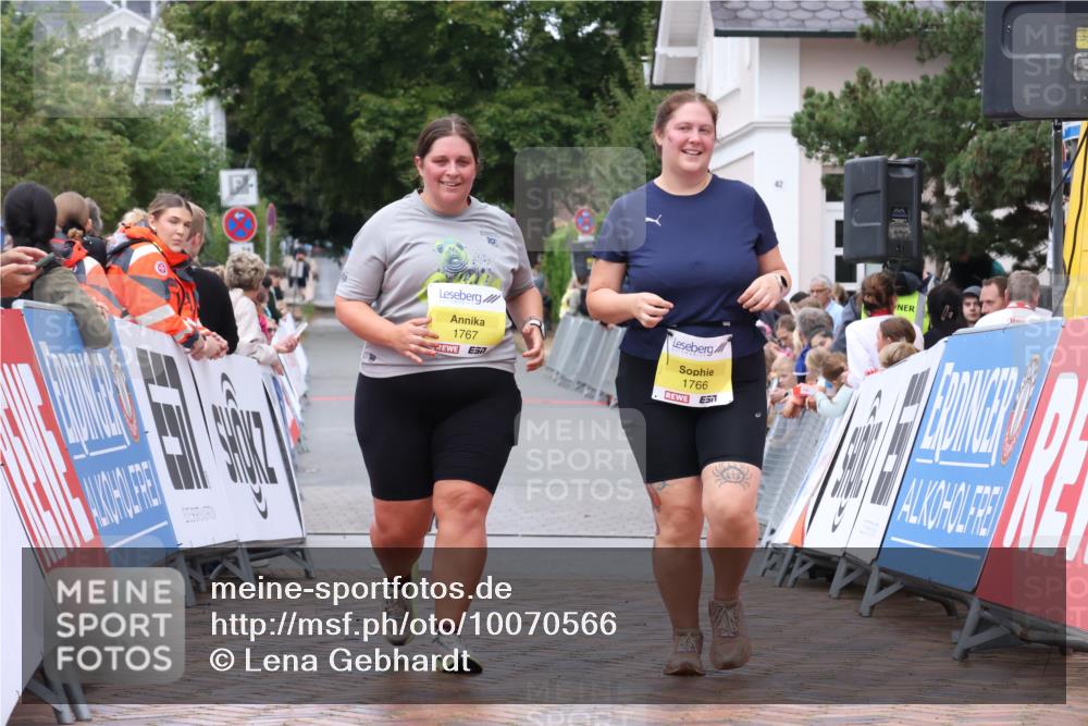 30.08.2026 - Blankeneser Heldenlauf Lena Gebhardt http://msf.ph/oto/10070566 30.08.2026 10:09:03 Ziel 1766, 1767 meine-sportfotos.de