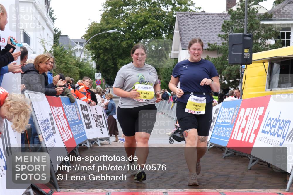 30.08.2026 - Blankeneser Heldenlauf Lena Gebhardt http://msf.ph/oto/10070576 30.08.2026 10:09:05 Ziel 1766, 1767 meine-sportfotos.de