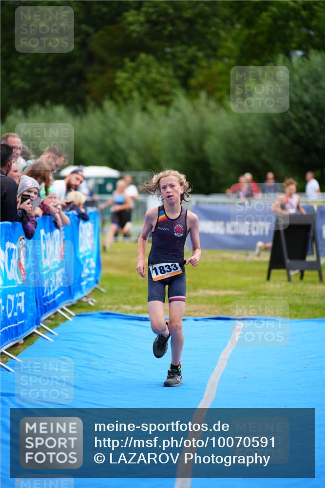 30.08.2026 - Elbe Triathlon Hamburg LAZAROV Photography http://msf.ph/oto/10070591 30.08.2026 12:53:54 Ziel 1761, 1833 meine-sportfotos.de