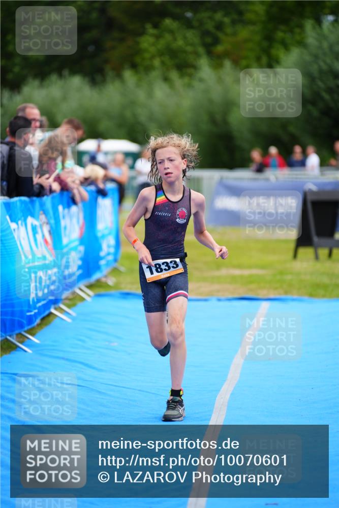 30.08.2026 - Elbe Triathlon Hamburg LAZAROV Photography http://msf.ph/oto/10070601 30.08.2026 12:53:54 Ziel 1761, 1833 meine-sportfotos.de