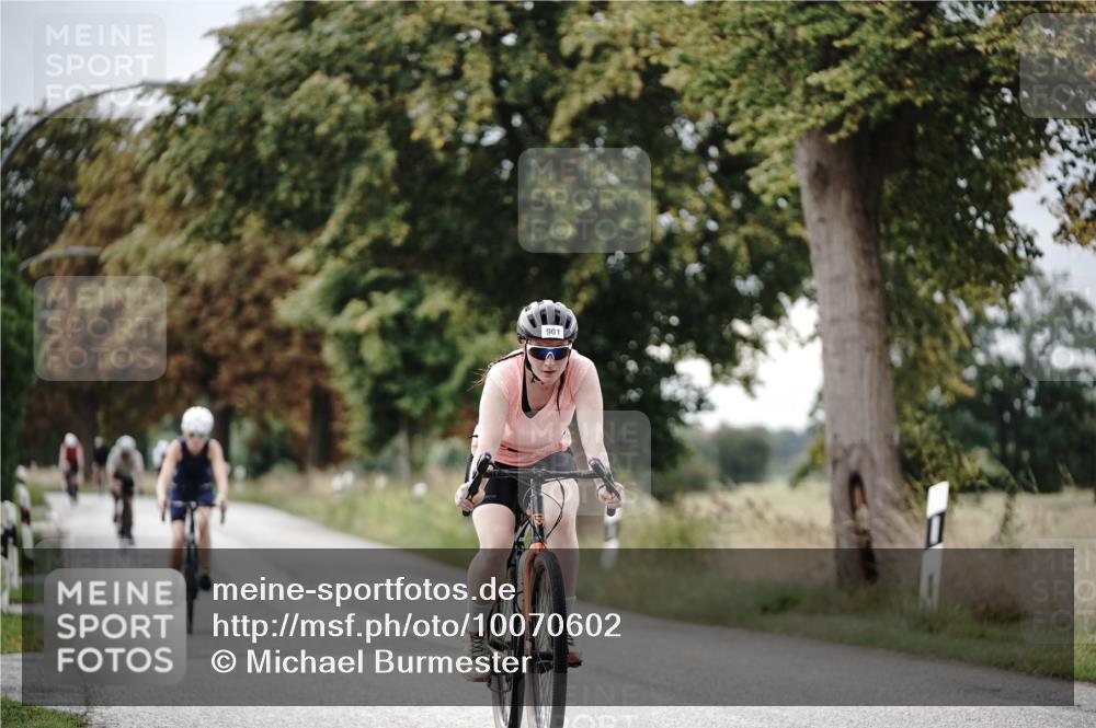 30.08.2026 - Elbe Triathlon Hamburg Michael Burmester http://msf.ph/oto/10070602 30.08.2026 09:56:55 Radfahren 543, 604, 771, 901, 962 meine-sportfotos.de