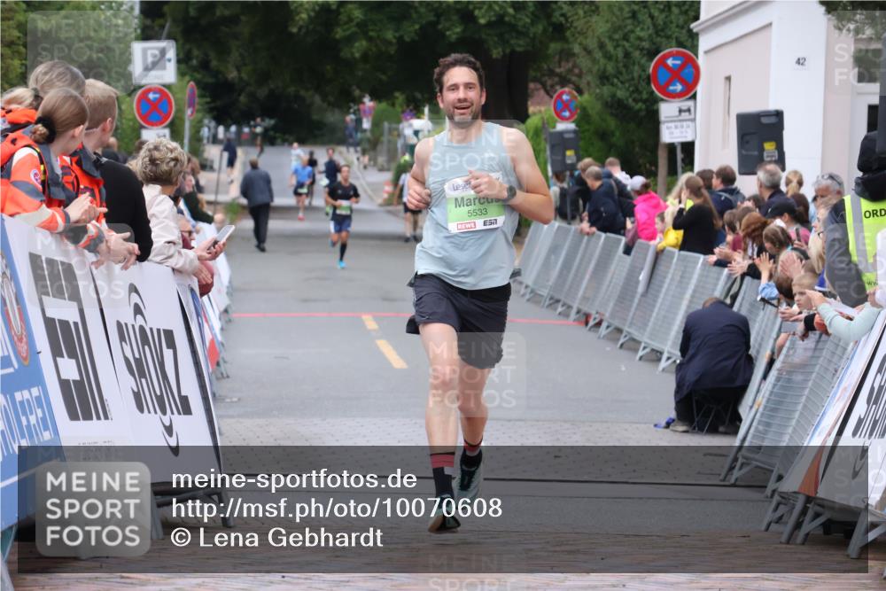 30.08.2026 - Blankeneser Heldenlauf Lena Gebhardt http://msf.ph/oto/10070608 30.08.2026 10:09:21 Ziel 5533 meine-sportfotos.de