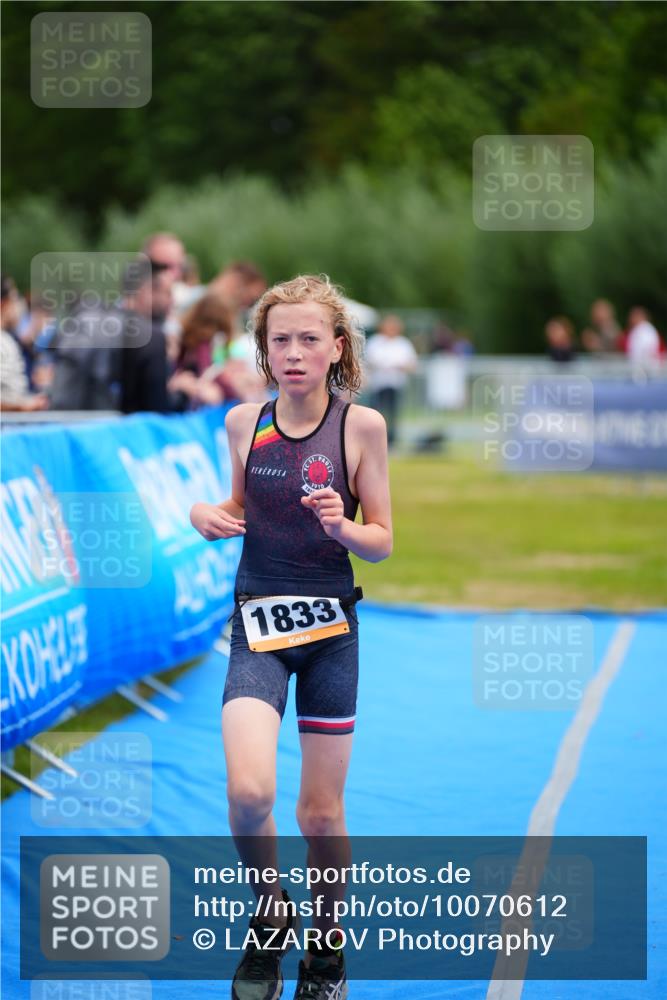 30.08.2026 - Elbe Triathlon Hamburg LAZAROV Photography http://msf.ph/oto/10070612 30.08.2026 12:53:55 Ziel 1761, 1833 meine-sportfotos.de