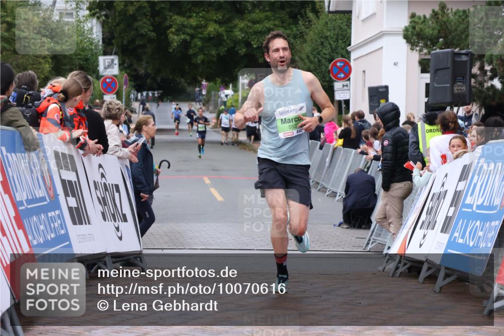 30.08.2026 - Blankeneser Heldenlauf Lena Gebhardt http://msf.ph/oto/10070616 30.08.2026 10:09:21 Ziel 5533 meine-sportfotos.de